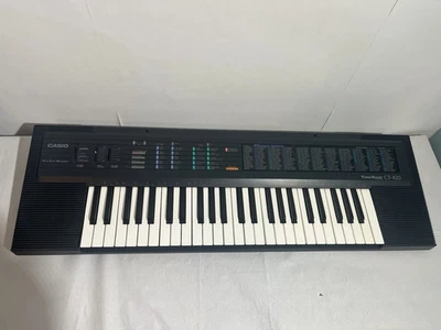 Tastiera Casio CT-420 210 Sound Tone Bank funzionante senza alimentatore - Immagine 1 di 4