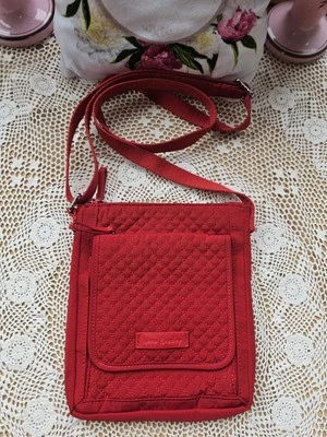 BOLSO BANDOLERA VERA BRADLEY "ROJO TANGO" MICROFIBRA HIPSTER RETIRADO Foto 1 de 4