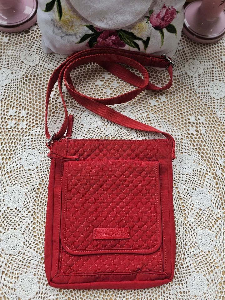 BOLSO BANDOLERA VERA BRADLEY "ROJO TANGO" MICROFIBRA HIPSTER RETIRADO Foto 1 de 4