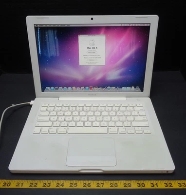 Apple MacBook Computer Portatile A1181 3.1 2007 Snow Leopard OS 120 GB HDD 1 GB di RAM - Immagine 1 di 4