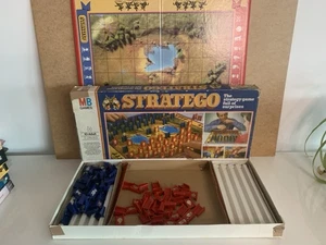Stratego Board Game MB Games Vintage 1982 Battle Strategy - Picture 1 of 3