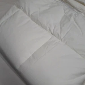 Dreamtex by AWL Superior Microfibre Feels Like Down Quilts / Pillows 10.5 Tog - Picture 1 of 6