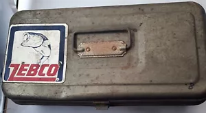 Zebco Vintage um 1950 Metall Angelgerätekasten 13x7x5 Zoll geteilt Tablett EUC - Bild 1 von 13