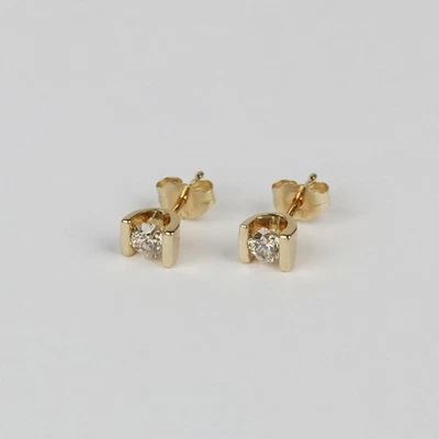 Bonitos aretes de oro amarillo de 14k con diamantes de 0,46 quilates para mujer Foto 1 de 3