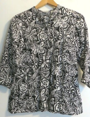 Camisa para mujer Laura Ashley Petite mediana 100 % lino negra blanca floral con botones Foto 1 de 4