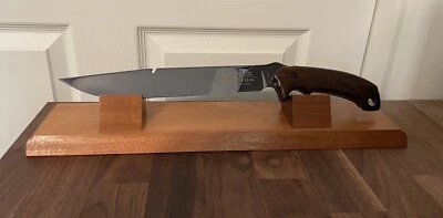 Hoodlum Buck Heritage Collection Edición Limitada con Soporte de Caoba (#182 de 500) Foto 1 de 4