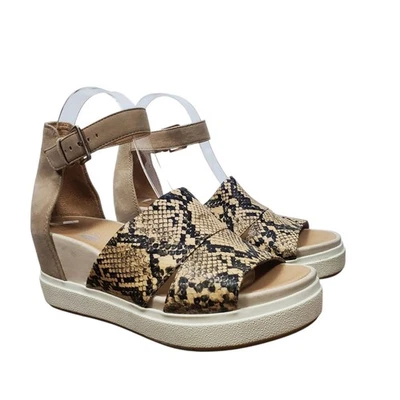 Sandália anabela plataforma Dr Scholls Say What EUA 6.5 tostada bege estampa de pele de cobra  - Imagem 1 de 4