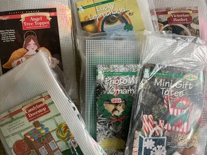 Lote de 6 kits de lona de plástico navideño Leprechaun Candylane Angel Totes Nuevo en paquete - Imagen 1 de 13