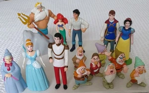 15 Disney Action Figures - Picture 1 of 6