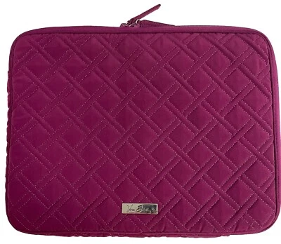 Vera Bradley 绗缝 14 英寸笔记本电脑套梅紫色钻石图案经典二手状况完好 — 第 1/4 张图片