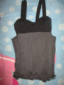 LULULEMON GRAY/BLACK PULL TIE BOTTOM LOOSE STYLE TOP SIZE 4 - Picture 1 of 6