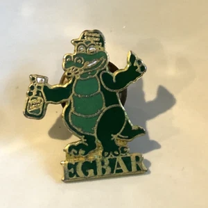 EGBAR Simple Green Lapel Pin Everything Is Gonna Be All Right - Picture 1 of 2