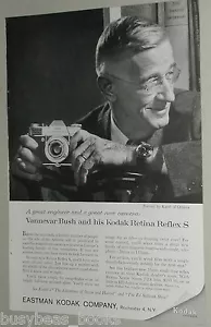 1959 KODAK RETINA REFLEX S advertisement, with Karsh photo of Vannevar Bush - Foto 1 di 3
