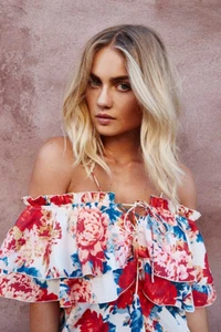 May the Label Mia Top Floral Print - Picture 1 of 9