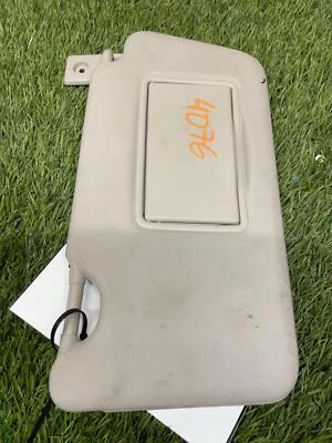 ✅ Оригинальный солнцезащитный козырек для правой руки Nissan Versa 2016–2019 годов выпуска - Изображение 1 из 4