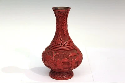 Jarrón antiguo chino de laca tallada cinabrio antiguo siglo XIX 6 3/4" de alto Foto 1 de 4