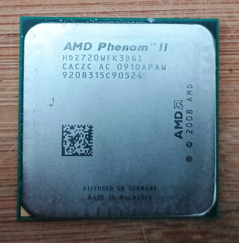 AMD HDZ720WFK3DGI Phenom II X3 720 2.8GHz Socket AM3 Triple Core CPU Processor - Image 1 of 1
