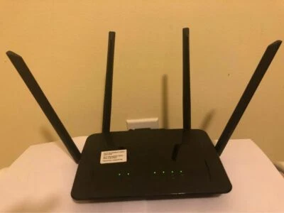 D-link AC1200 WI-FI Router Dual Band (2.4 + 5Ghz), 4 Port, 300Mbps wifi - Image 1 of 3
