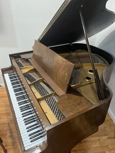 Baby Grand Piano, 1950’s Baldwin 5'2". - Picture 1 of 4