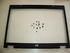 Notebook Displayrahmen  aus HP Compaq 6715s - Bild 1 von 1