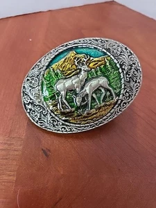 Vintage Buckle Deers Hunter Outdoors Scene - Picture 1 of 4