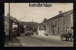Utley, Straßenbahn & Motor Bus vor dem Roebuck Inn - in der Nähe von Keighley - Bild 1 von 1