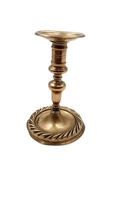 candelabro antico candeliere bronzo antico XVII secolo - Immagine 1 di 4