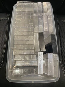 LOT OF THIRTY 30 CASSETTE CASES USED AS IS VINTAGE - Picture 1 of 8