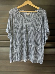 Chicos 3 Blue White Black Pattern Short Sleeve Shirt Top Blouse Size XL - Picture 1 of 7