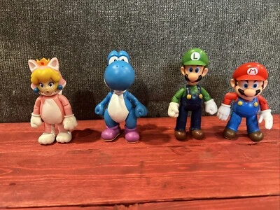 (LOT 4) Banpresto Mario 5inch Figures Yoshi, Luigi, Mario, Peach Used - Image 1 of 4