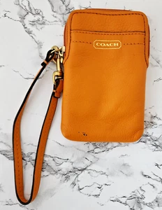 Coach orange Leder Handgelenktasche Kreditkartenetui kleine Beschriftung 5" x 3" - Bild 1 von 12