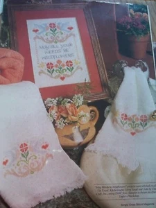Toalla de hierba y flores silvestres cinta de costilla fuera de circulación patrón de punto de cruz (X) - Imagen 1 de 1