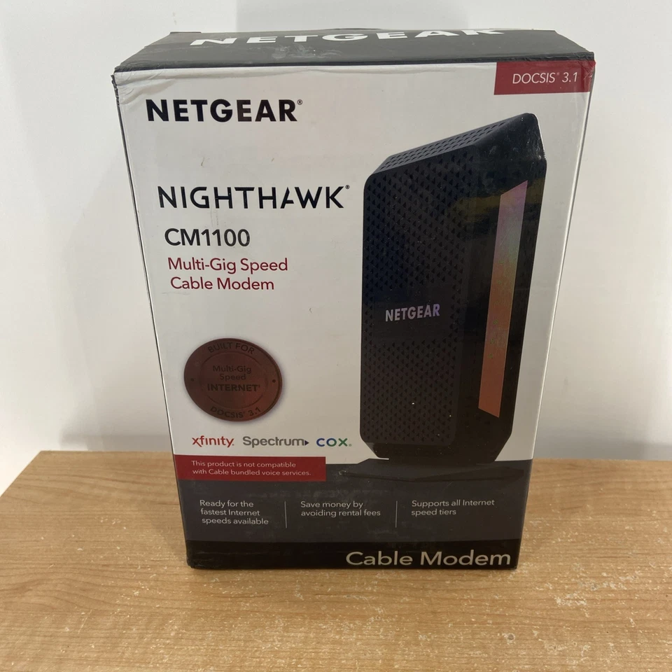 Módem cable velocidad multi-gig modelo CM1100 NETGEAR Nighthawk DOCSIS 3.1 Foto 1 de 2