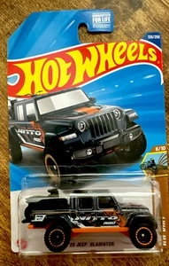 HOT WHEELS 2025 '20 JEEP GLADIATOR STH "F CASE" SUPER TREASURE HUNT - Bild 1 von 3
