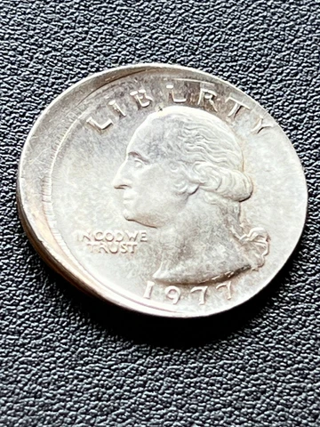 1977 Washington Quarter Error Off Center 10% BU Coin Cover