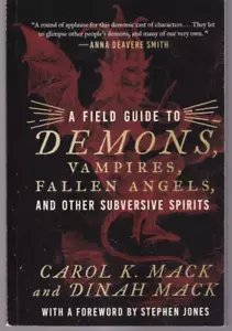 FIELD GUIDE TO DEMONS, VAMPIRES, FALLEN ANGELS, AND OTHER SUBVERSIVE SPIRITS D5 - Foto 1 di 2