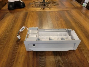 W11557001 KITCHENAID REFRIGERATOR ICE MAKER - Picture 1 of 2