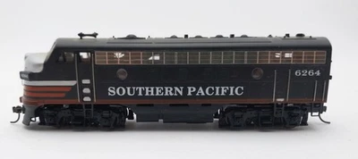 MRC CB109 HO Scale Southern Pacific F7A Diesel Locomotive #6264 EX - Image 1 of 3