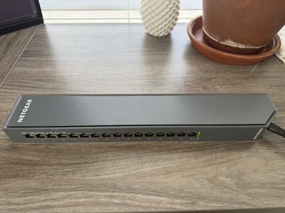 Netgear GSS116E 16-Port Managed Gigabit Ethernet Click Network Rackmount Switch - Image 1 of 3