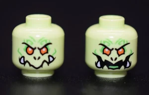 1 New LEGO Minifigure Head Zombie Monster Demon yellowish green Halloween Alien - Picture 1 of 6