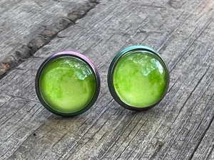 Ohrstecker Edelstahl leuchtend im Dunkeln grün Schmuck - Bild 1 von 9