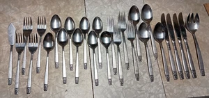 Vintage Rogers Stainless Korea Flatware 27 Piece Set - Picture 1 of 7