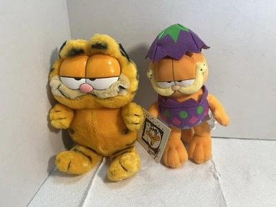 2 Vintage Garfield Plush Stuffed Animal United Feature Syndicate D52 - Image 1 of 4
