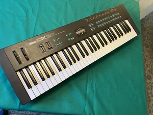 Yamaha DX27 61 Key Programable Synthesizer / Keyboard - Picture 1 of 6