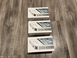 3 Apple iPhone 4S white 16 GB EMPTY BOX ONLY PAPERWORK/STICKERS/EARBUDS - Zdjęcie 1 z 4