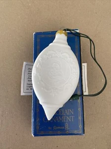 VINTAGE CHRISTMAS ORNAMENT LIGHTED PORCELAIN BY ROMAN TESTED WORKING NEW - Picture 1 of 9