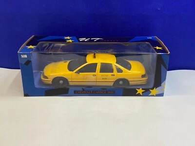 UT MODELS 1/18 SCALE CHEVROLET CAPRICE NEW YORK CITY TAXI CAB VERY NICE !! - Image 1 of 4