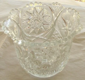Vintage Anchor Hocking Cut Glass Star of David Saw Tooth Rim Candy Dish 3.25" - Picture 1 of 3