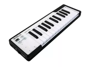 Arturia MicroLab 25-Key Keyboard Controller - Picture 1 of 9