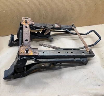 97-02 Jeep Wrangler TJ MONTAJE ASIENTO PASAJERO Soporte Rieles Deslizantes Inclinación Abatible OEM Foto 1 de 4